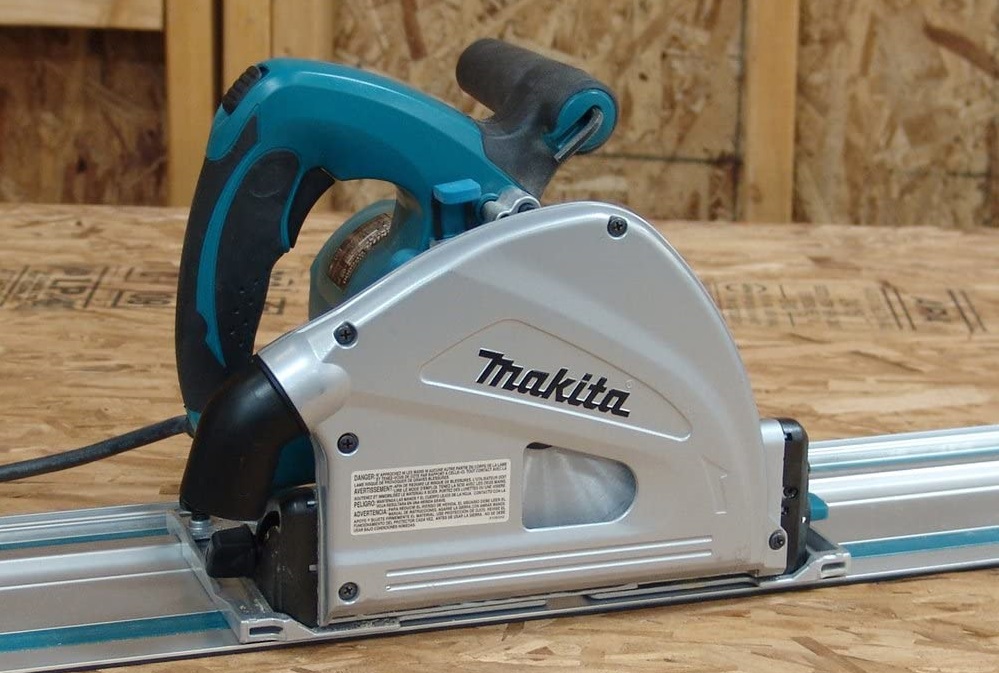 Makita Tauchsäge SP6000