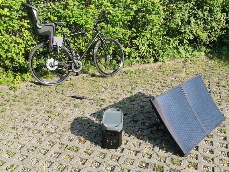 Ein E-Bike laden mit einer Powerstation