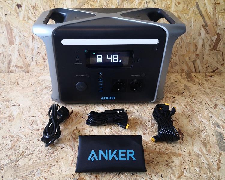 Der Lieferumfang von der Anker 757 Powerstation